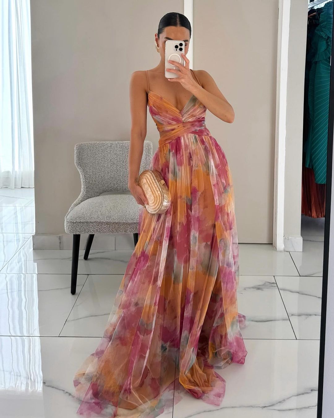 Elegancka sukienka maxi z siateczki o dopasowanym kroju – Camille-Pomarańcza-S-Trend Polska