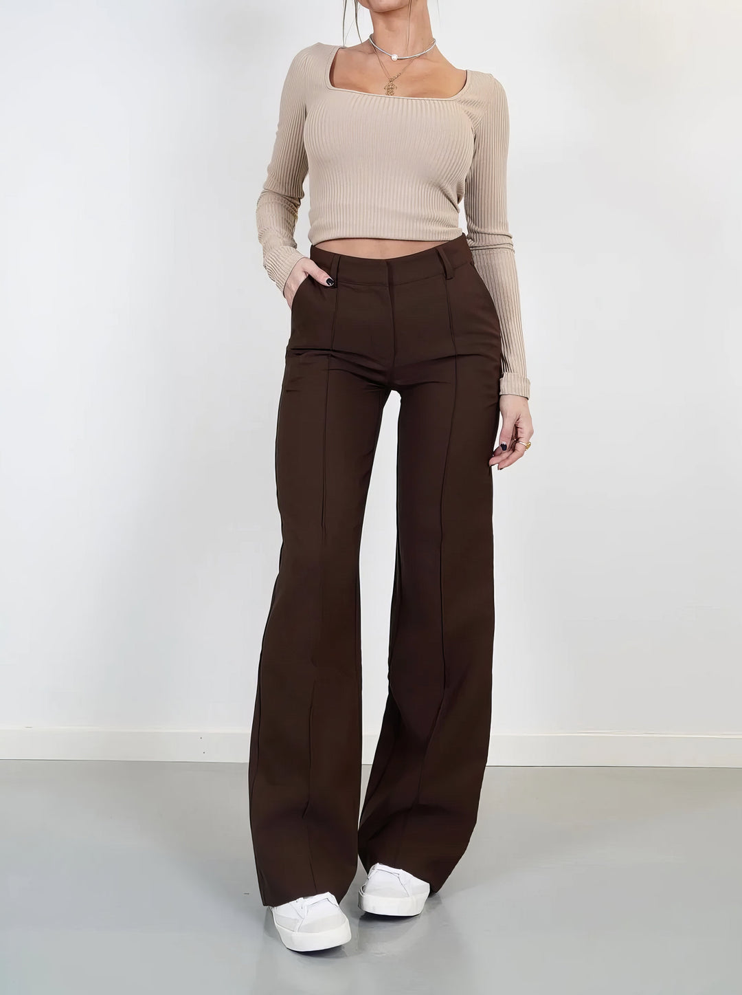 Stylowe Szerokie Spodnie Damskie – Aurelia
