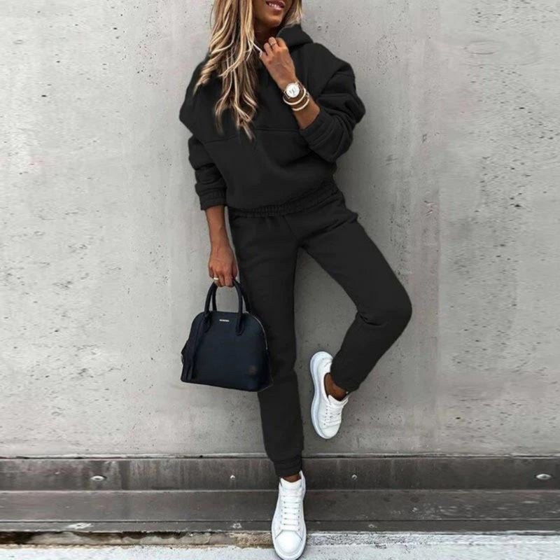 Sportowy dres dla kobiet - Maria