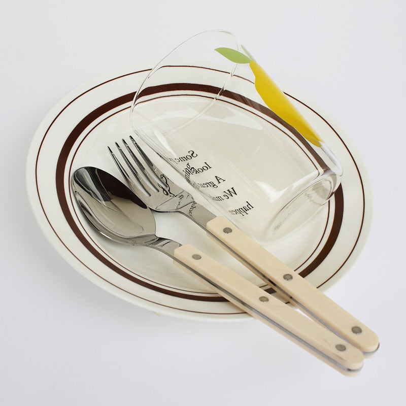 24-częściowy zestaw sztućców ze stali nierdzewnej z grawerowanym wzorem - BistroLine-Czarny-Trend Polska