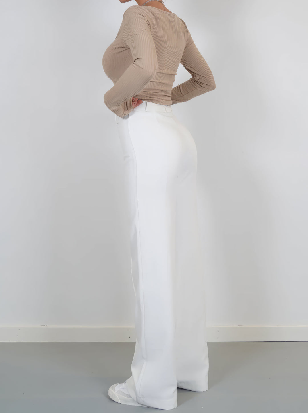 Stylowe Szerokie Spodnie Damskie – Aurelia