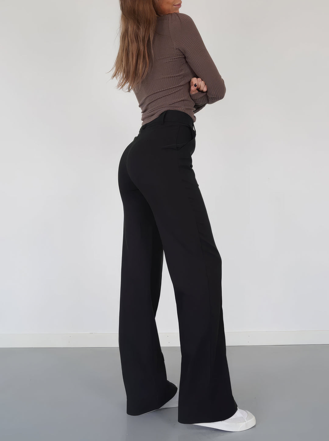 Stylowe Szerokie Spodnie Damskie – Aurelia