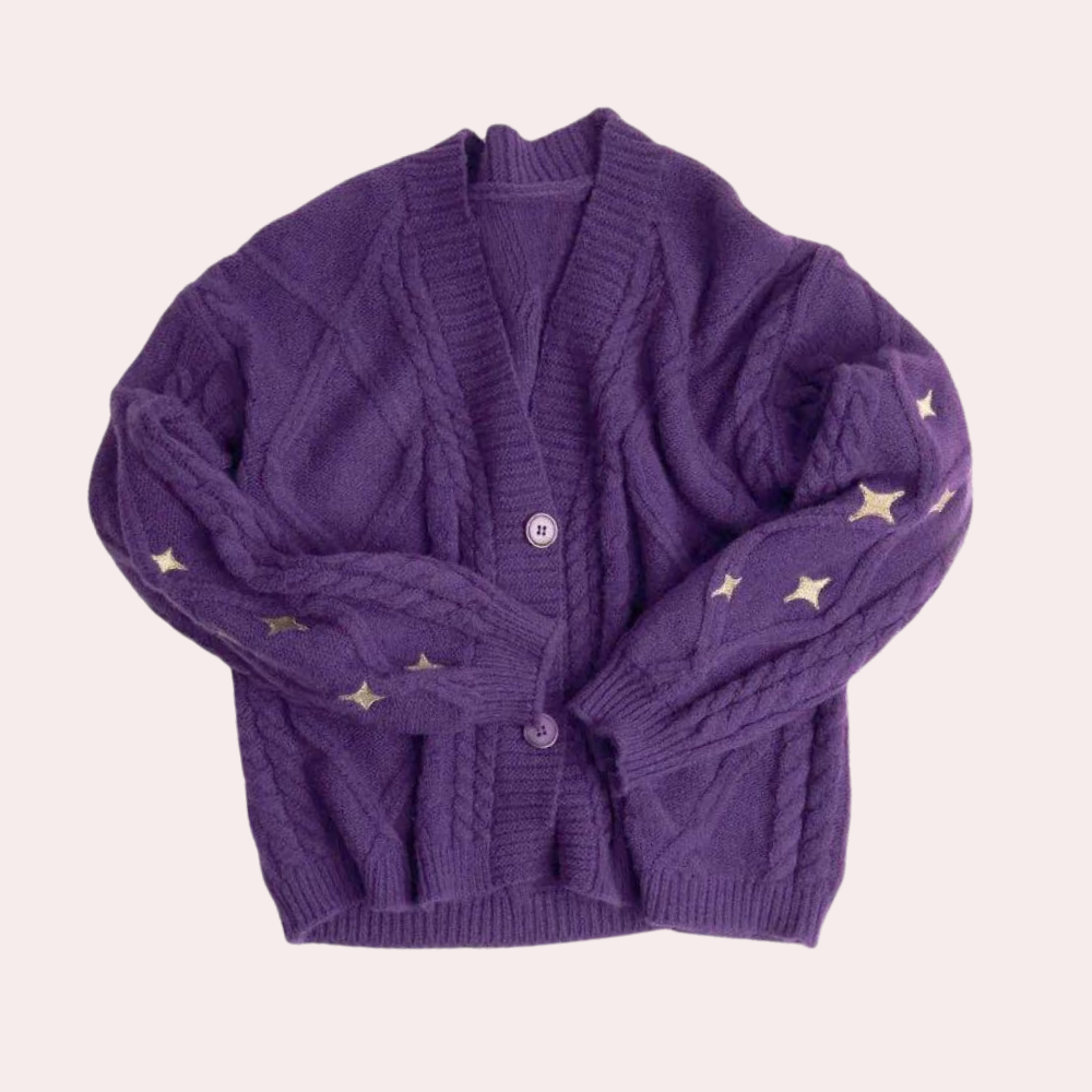Sweter damski z detalami w truskawki – Poppy