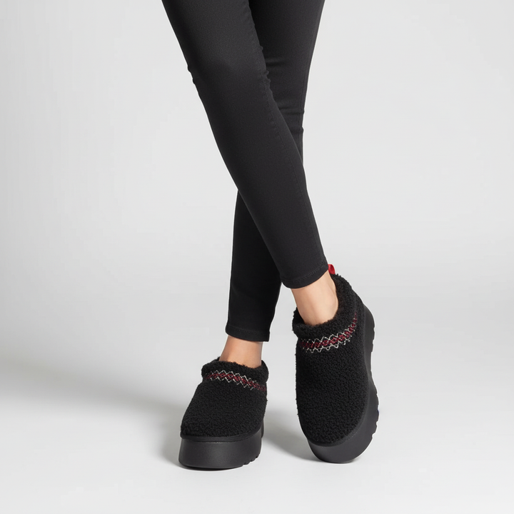 Gefütterte Komforthausschuhe - Warmella