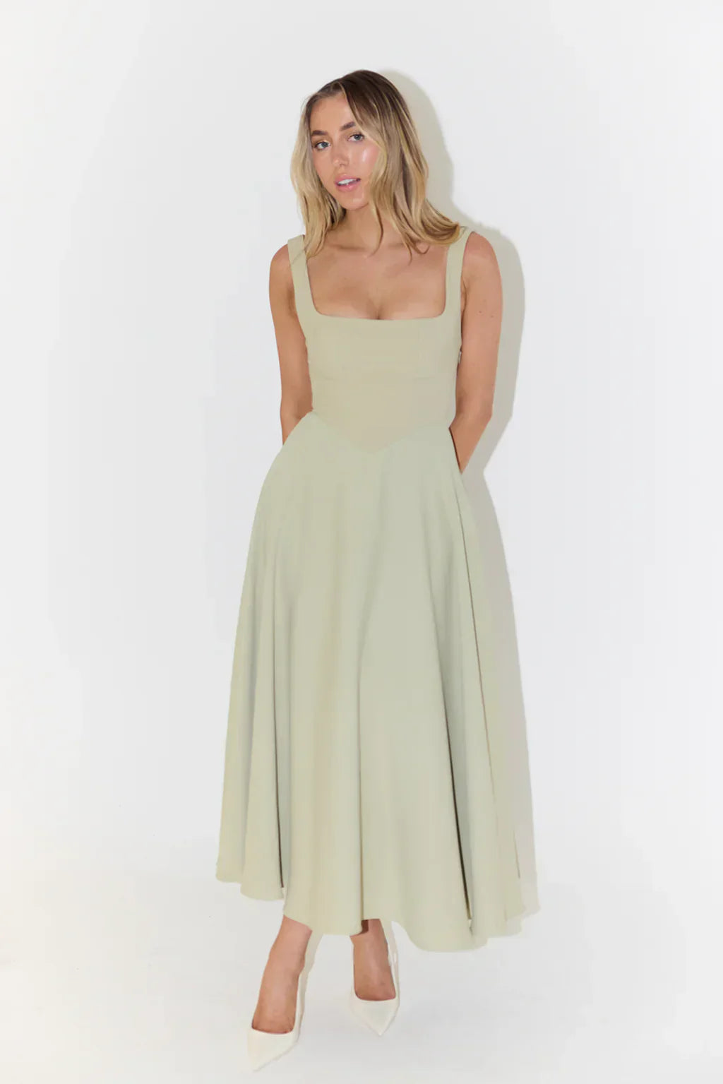 Midi Kleid Mit Hoher Taille - Sofie