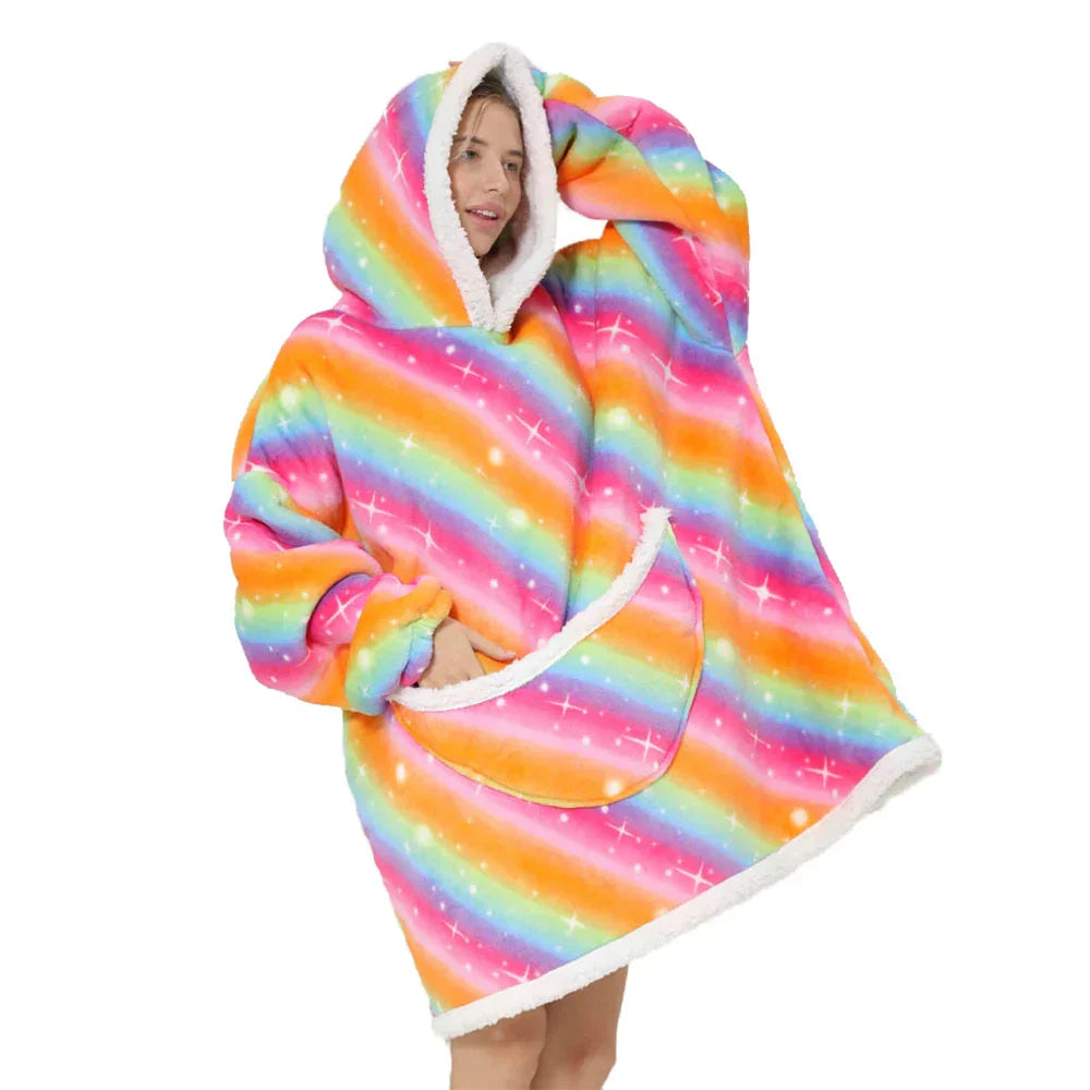Oversized polarowa kołdra z kapturem i kieszeniami – SnugJoy