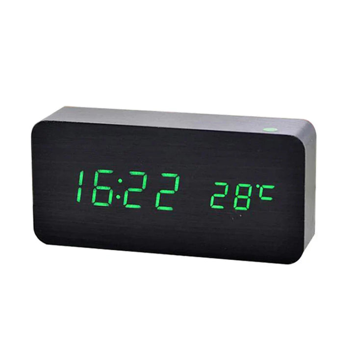 Cyfrowy budzik drewniany z wyświetlaczem LED – WoodSync