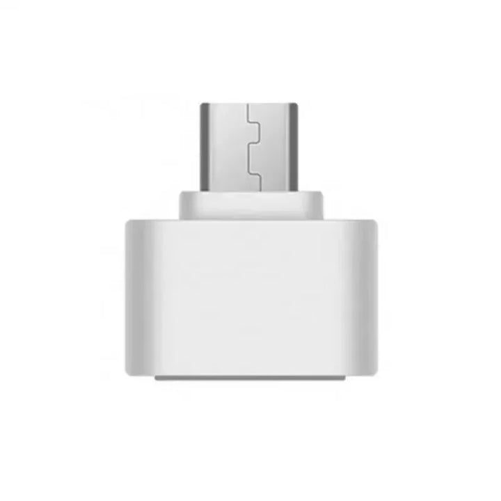 Biały mały adapter OTG z wtykiem micro USB i gniazdem USB, widok z przodu 7