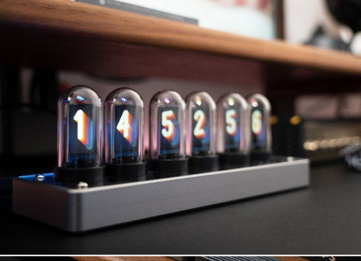 AA NOT AVAIALBLE Pionowa zegar LED Nixie - Chronix-Biały-Trend Polska