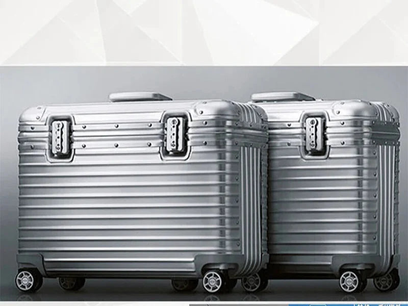 Aluminiowo-magnezowa walizka z twardą powłoką – Monako-Srebro-S (43 L)-Trend Polska