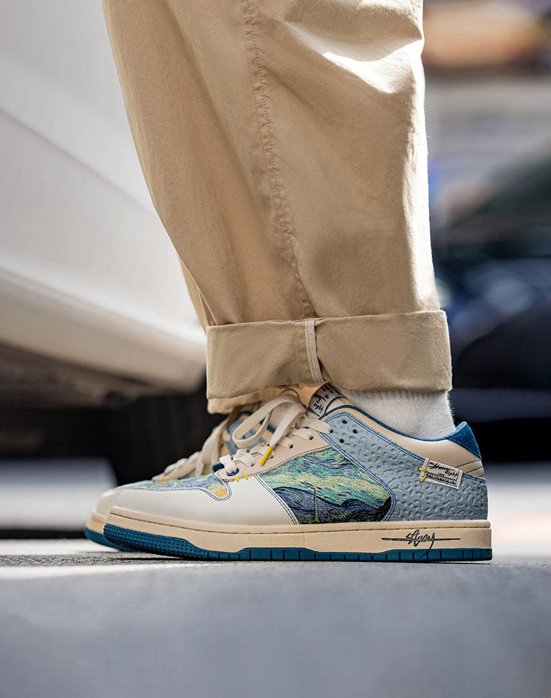 Artystyczne unisex sneakersy z designem nocnych gwiazd i wygodną podeszwą – Lior-EU38-Trend Polska