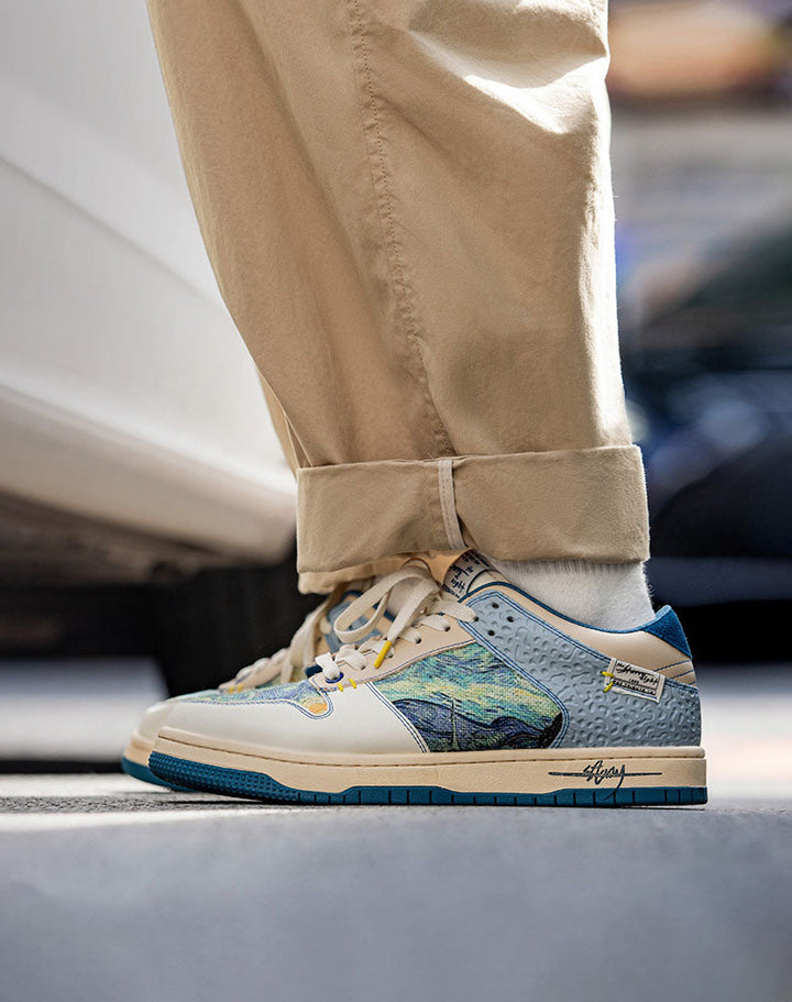 Artystyczne unisex sneakersy z designem nocnych gwiazd i wygodną podeszwą – Lior-EU38-Trend Polska