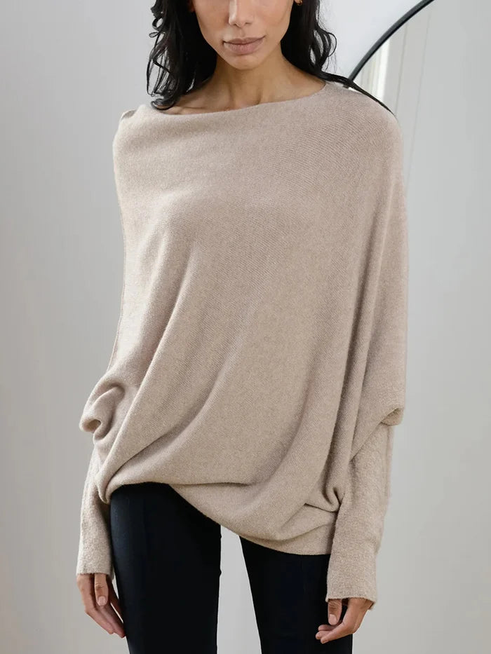 Asymetryczny, oversize sweter damski - Sophia-Jasny brązowy-Trend Polska
