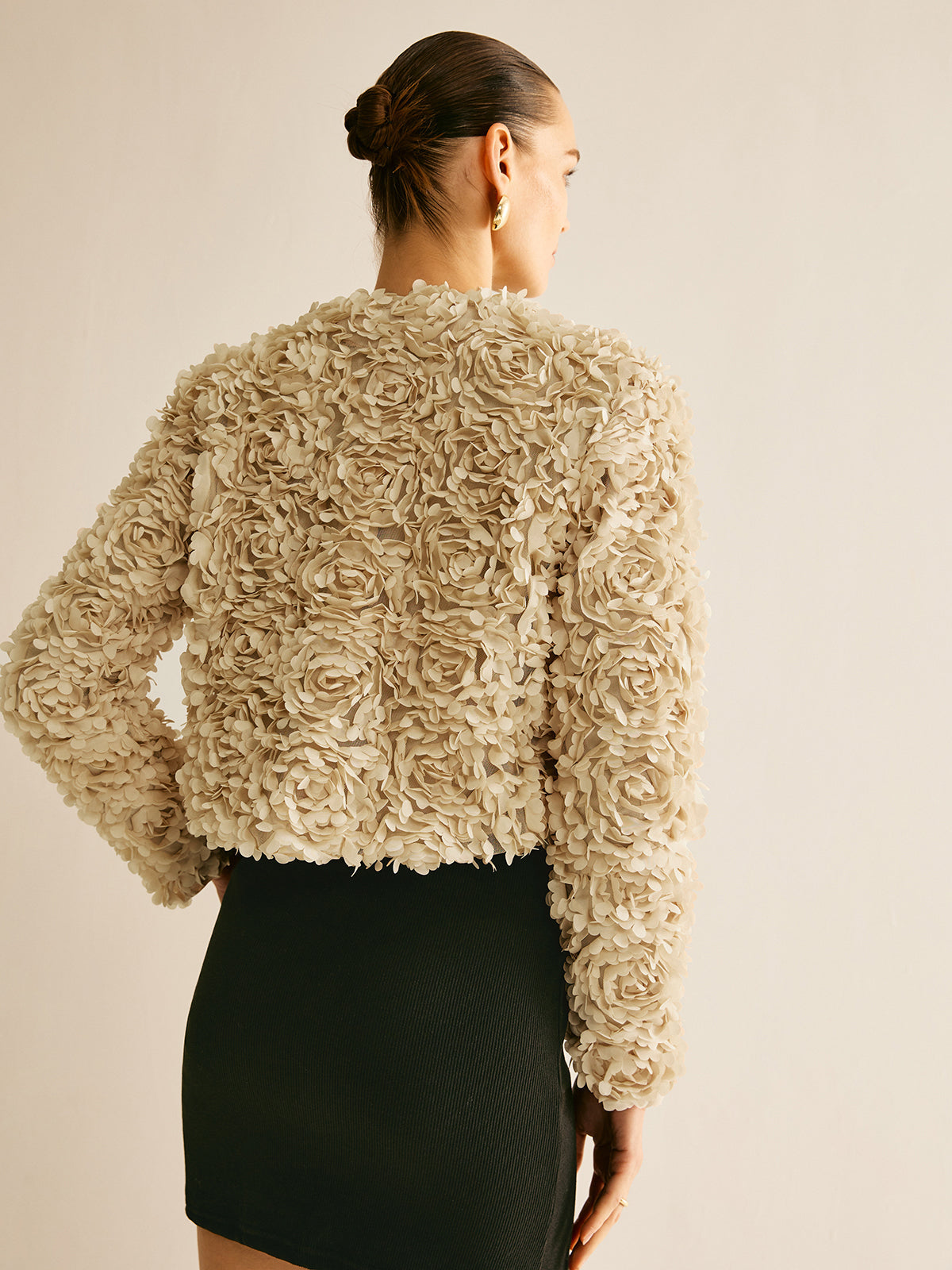 Beżowa blazer na okrągłym dekolcie dla kobiet - Olivia-XS-Trend Polska