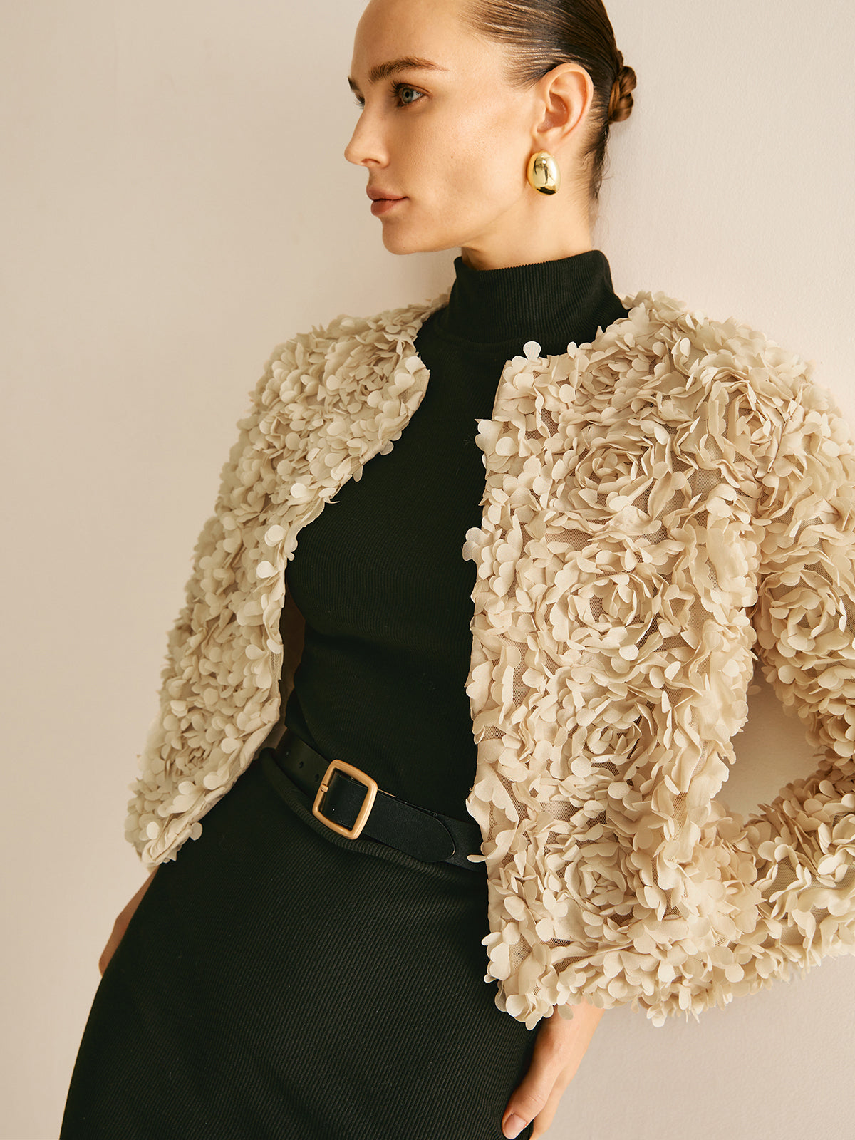 Beżowa blazer na okrągłym dekolcie dla kobiet - Olivia-XS-Trend Polska