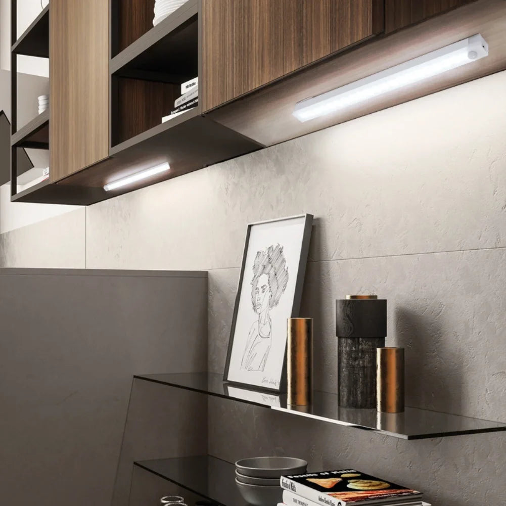 Bezprzewodowa lampa LED z czujnikiem ruchu - SmartGlow-Zimna Biała-10CM-Trend Polska