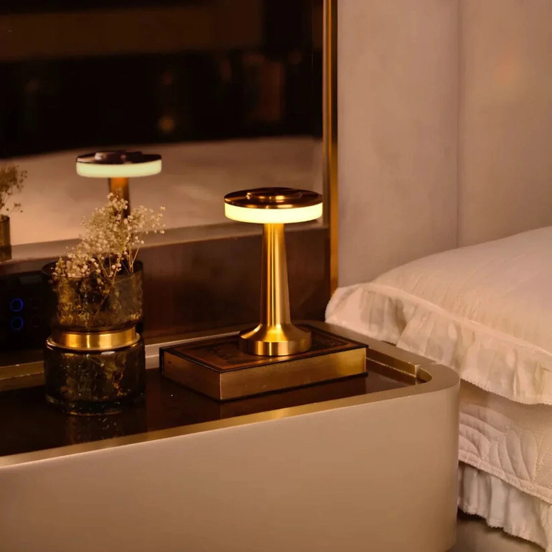 Bezprzewodowa lampa stołowa w stylu retro - LumiBar-Złoto-Trend Polska