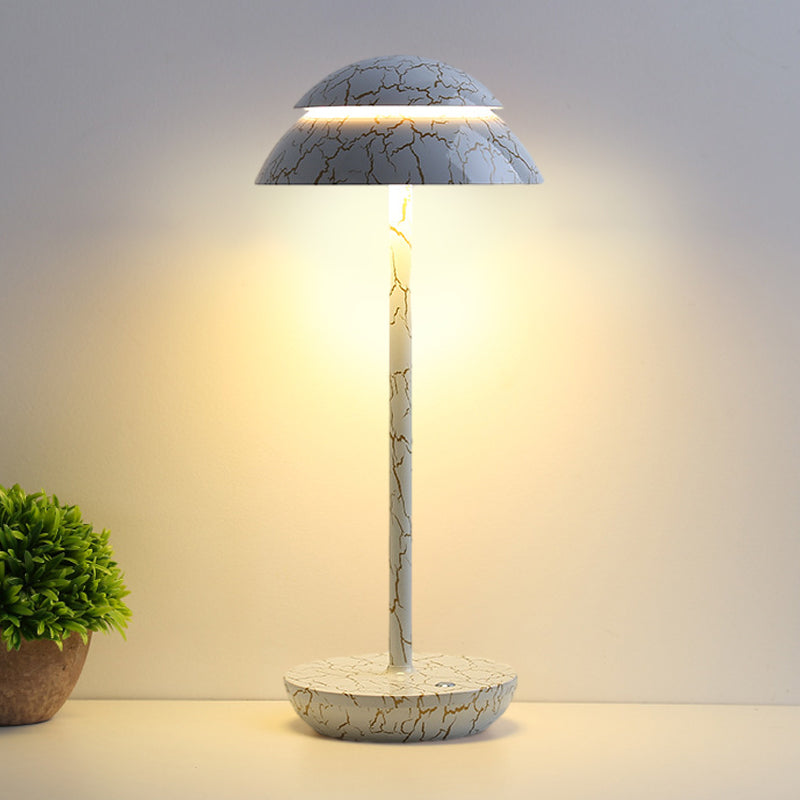 Bezprzewodowa lampa stołowa z wbudowanym oświetleniem LED - GlowBeam-Wzór marmuru-Trend Polska