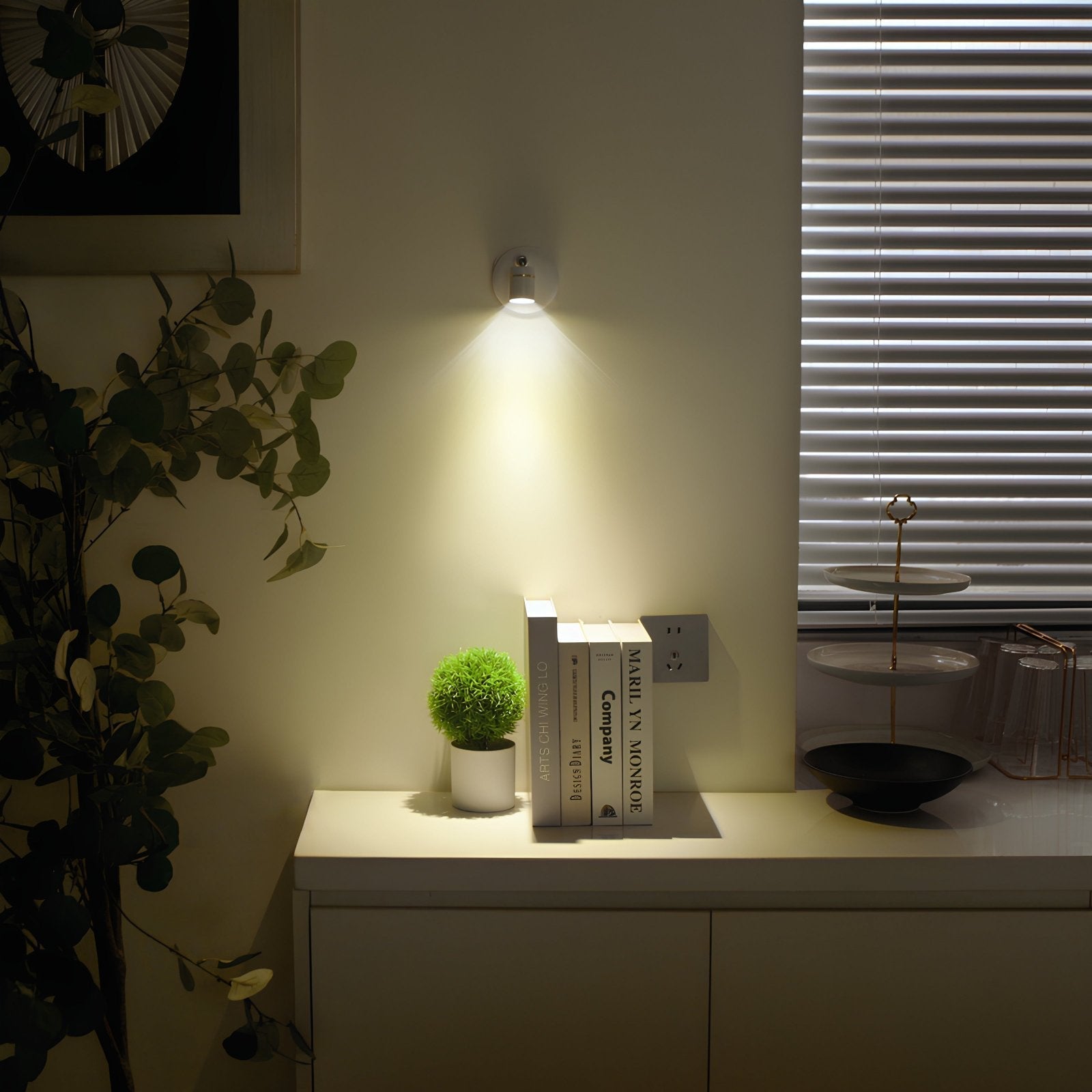 Bezprzewodowy reflektor LED - LumaSpot-2-Białe - Baterie AA-Biały-Trend Polska