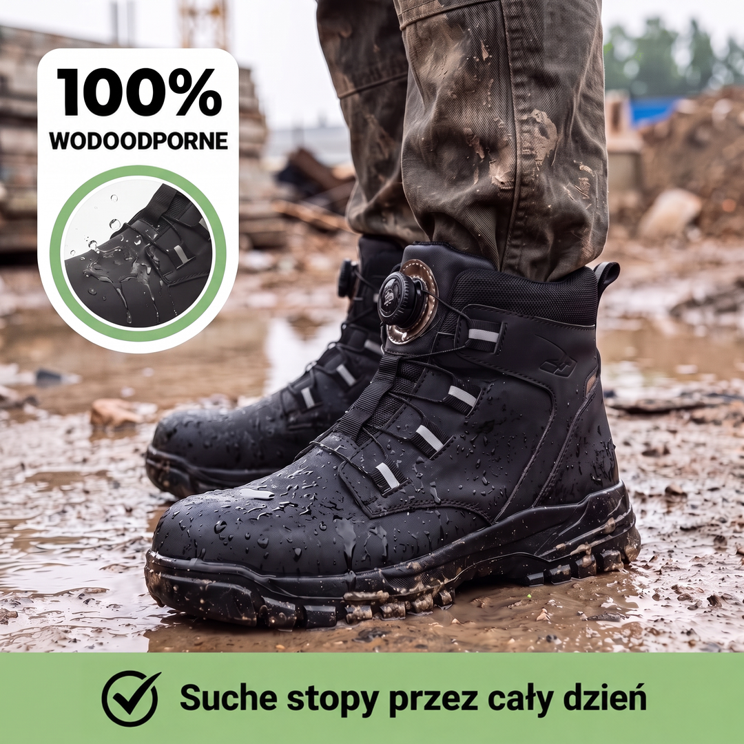 Czarne buty z pokrętłem na nogach w błotnistej kałuży na budowie, z kroplami wody na cholewce 5