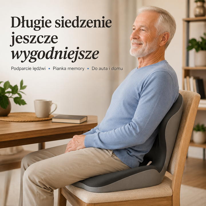 Starszy mężczyzna w niebieskim swetrze siedzi wygodnie na drewnianym krześle z poduszką podpierającą plecy 1