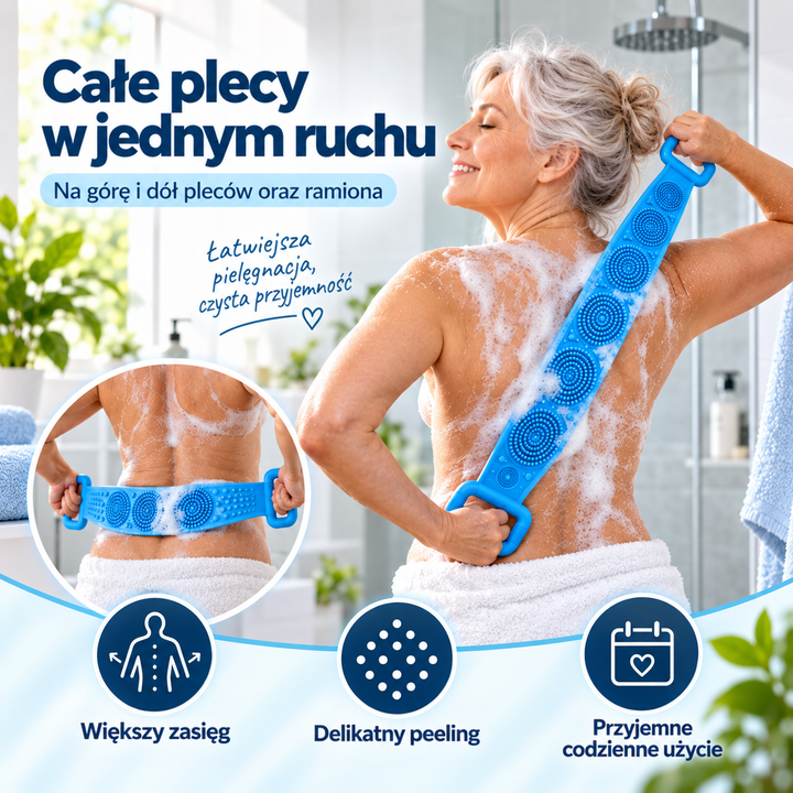 Starsza kobieta w łazience myje plecy niebieskim silikonowym pasem z wypustkami, w kółku widok dolnej części pleców 1