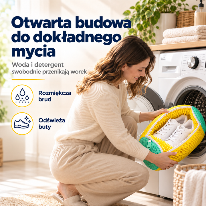 Uśmiechnięta kobieta wkłada do pralki otwarty żółty worek z białymi butami w środku 4
