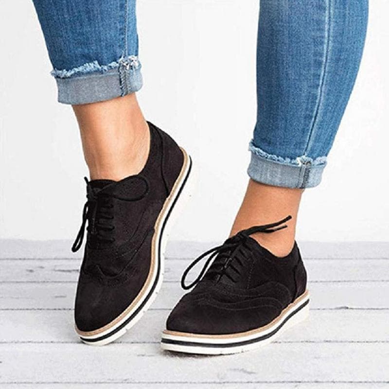 Damskie buty derby z zamszu z detalami brogued – Carisse