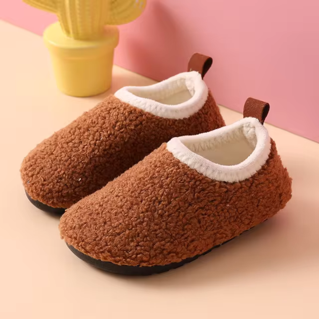 Ciepłe kapcie dla dzieci – SnuggleSteps-Brązowy-24-25-Trend Polska
