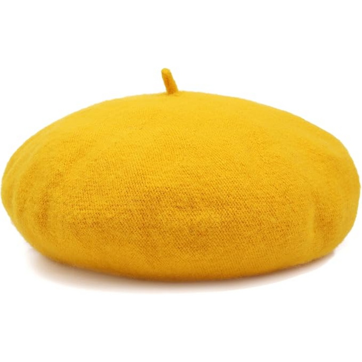 Żółty beret z widocznym ogonkiem na górze, pokazany z boku na białym tle 3