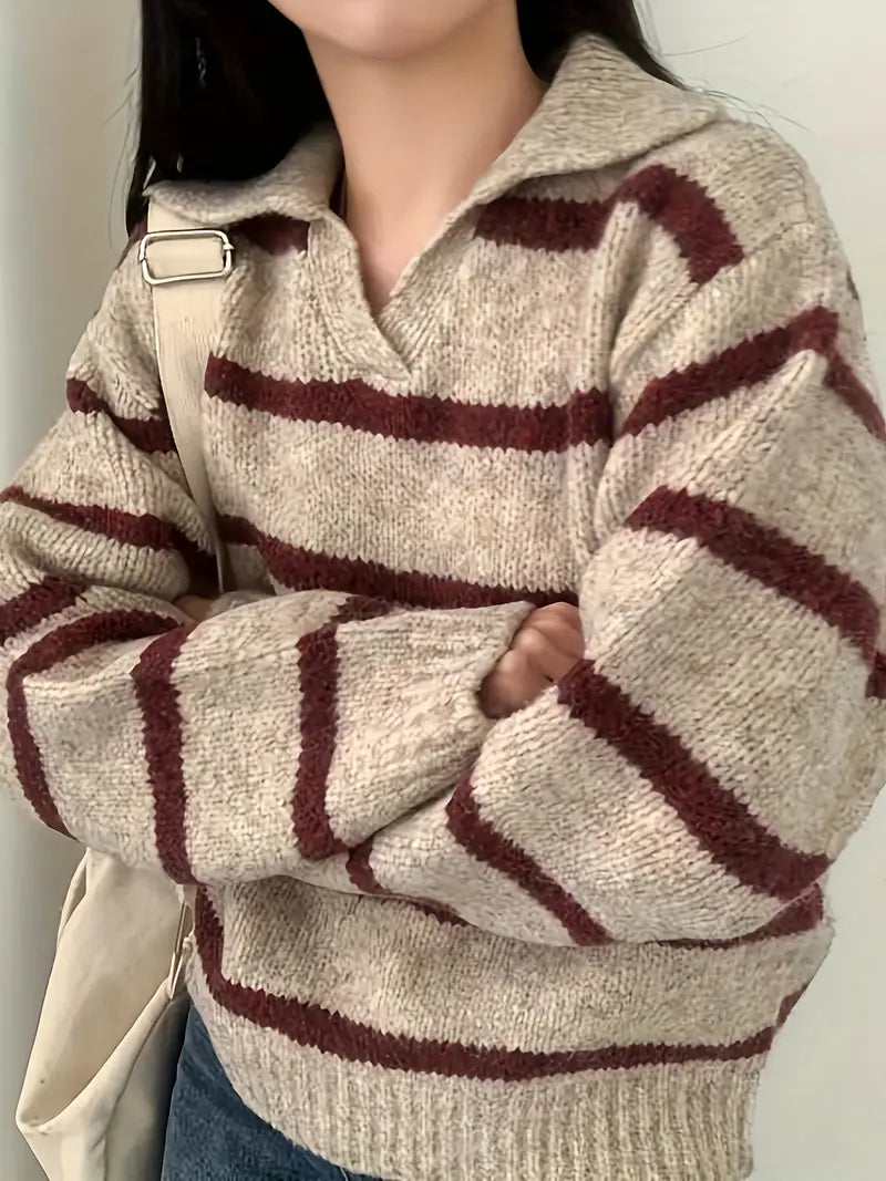 Damski sweter dziergany z dekoltem w serek – Sofie