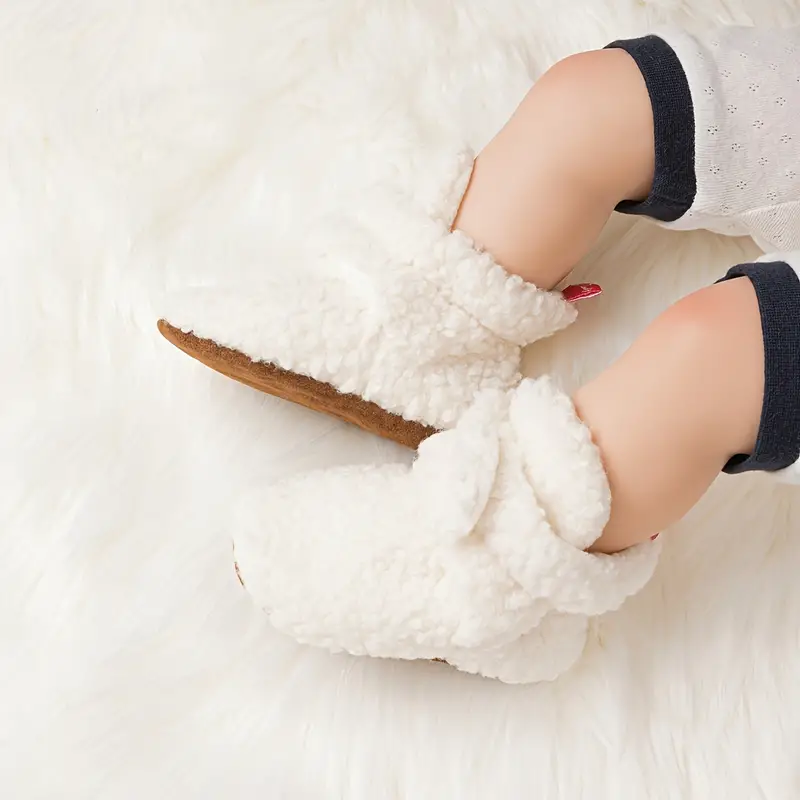 Skarpetki dla dzieci z materiału typu Teddystof – SnugglePaws