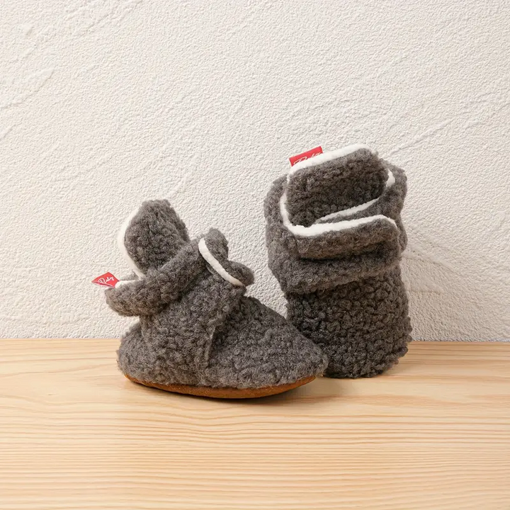 Skarpetki dla dzieci z materiału typu Teddystof – SnugglePaws