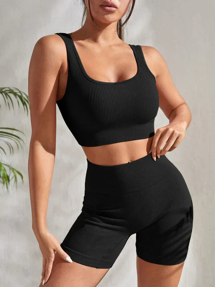 Dwuczęściowy damski zestaw fitness z szortami i topem sportowym – Sienna-Czarny-S-Trend Polska