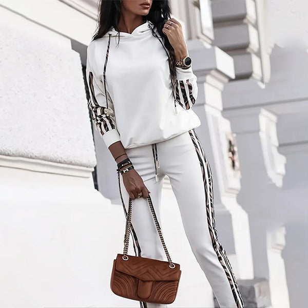 Dwuczęściowy zestaw sportowy damski – Yara-Biały-S-Trend Polska