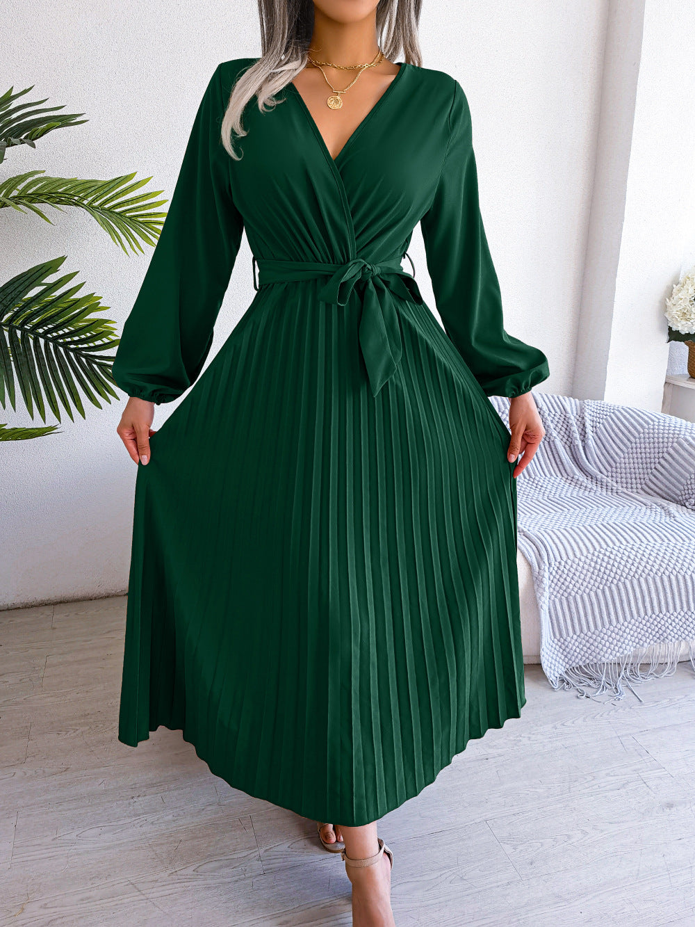 Elegancka maxi sukienka z fasonem kopertowym – Celina-Zielony-S-Trend Polska