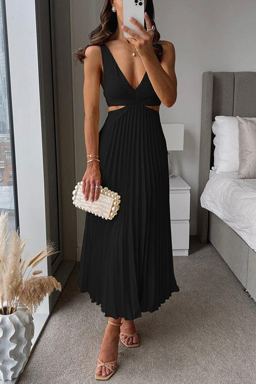 Elegancka plisowana sukienka z figurującym fasonem – Emilie-Czarny-S-Trend Polska