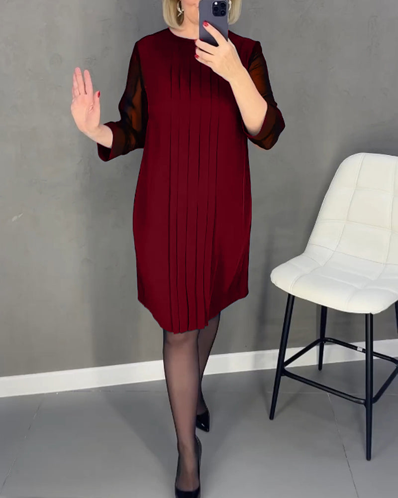 Elegancka sukienka shift z detalami z siateczki – Gabrielle-Rot-S-Trend Polska