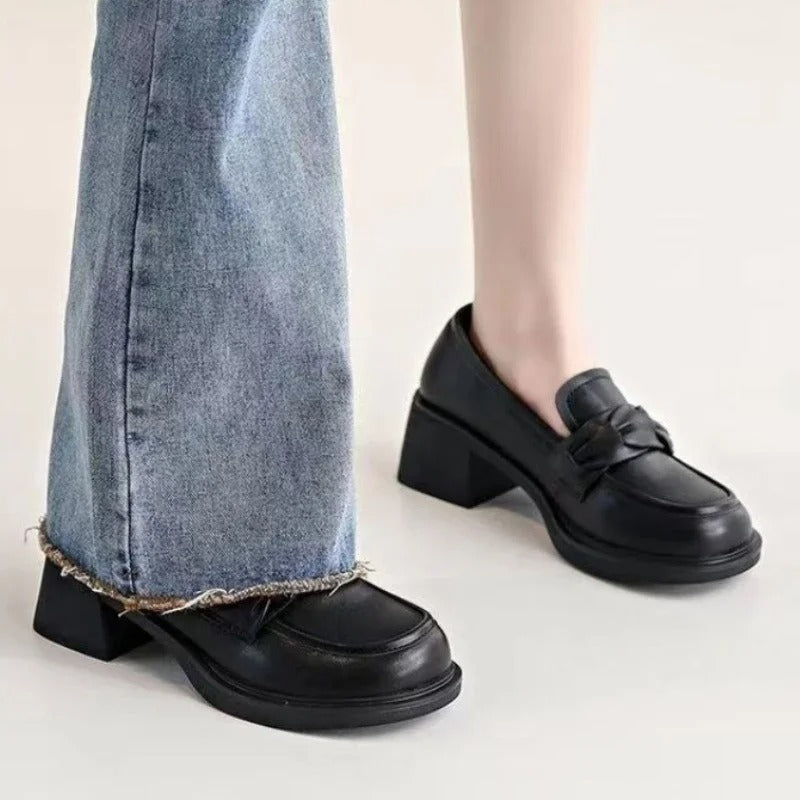 Eleganckie buty damskie z kwadratowym obcasem – Seraphina-Biały-35-Trend Polska