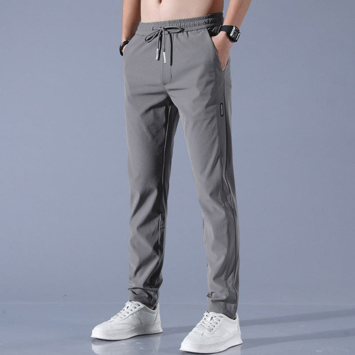 EliteFlex Chino | Stylowe spodnie męskie regular fit z stretchu-Ciemnoszary-M-Trend Polska