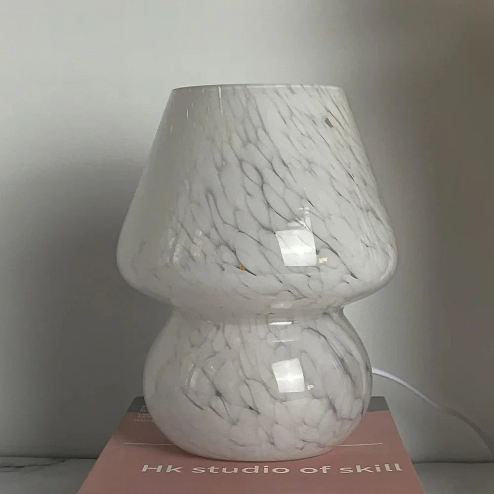 Estetyczna szklana lampa grzybowa - LumiMush-Biała kropka-Trend Polska