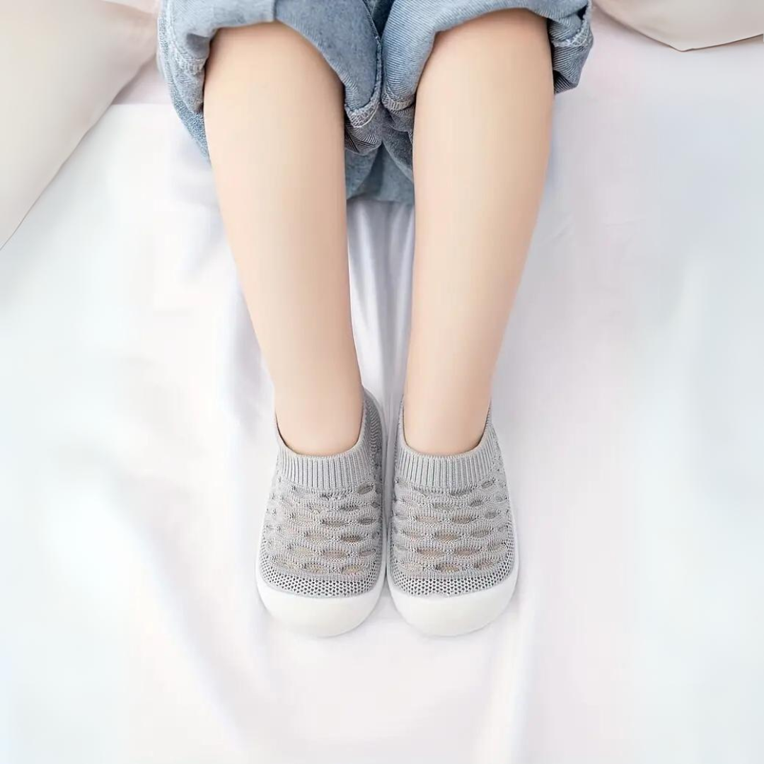 FlexiSteps – Oddychające Białe Buty Bez Nakładek dla Maluchów-Szary-18-19-Trend Polska