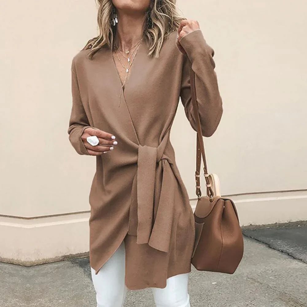Sweter damski z wiązanym paskiem – Elin