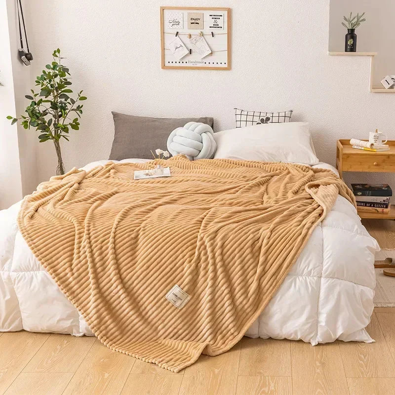 Gruba Flanellen Koc Jesienny - WarmHaven-Beżowy-70x100cm-Trend Polska