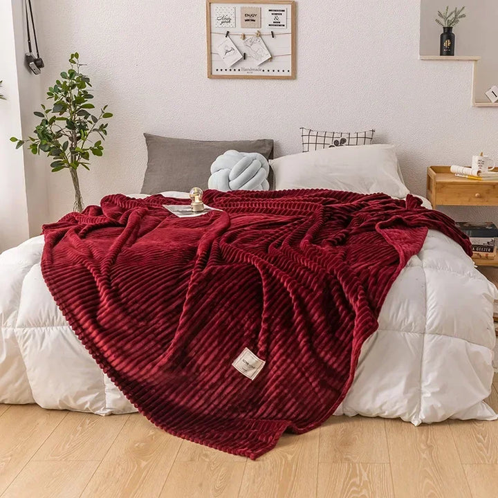 Gruba Flanellen Koc Jesienny - WarmHaven-Ciemnoczerwony-70x100cm-Trend Polska