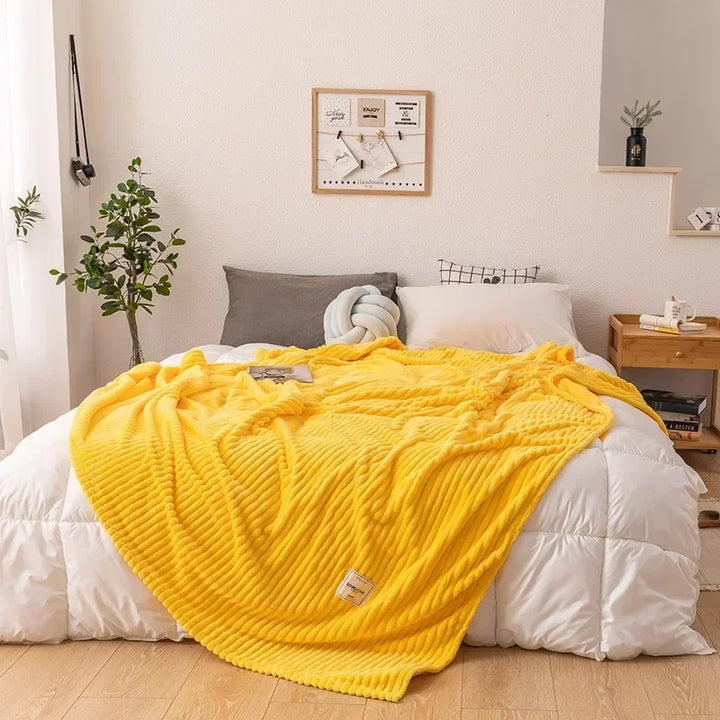 Gruba Flanellen Koc Jesienny - WarmHaven-Żółty-70x100cm-Trend Polska