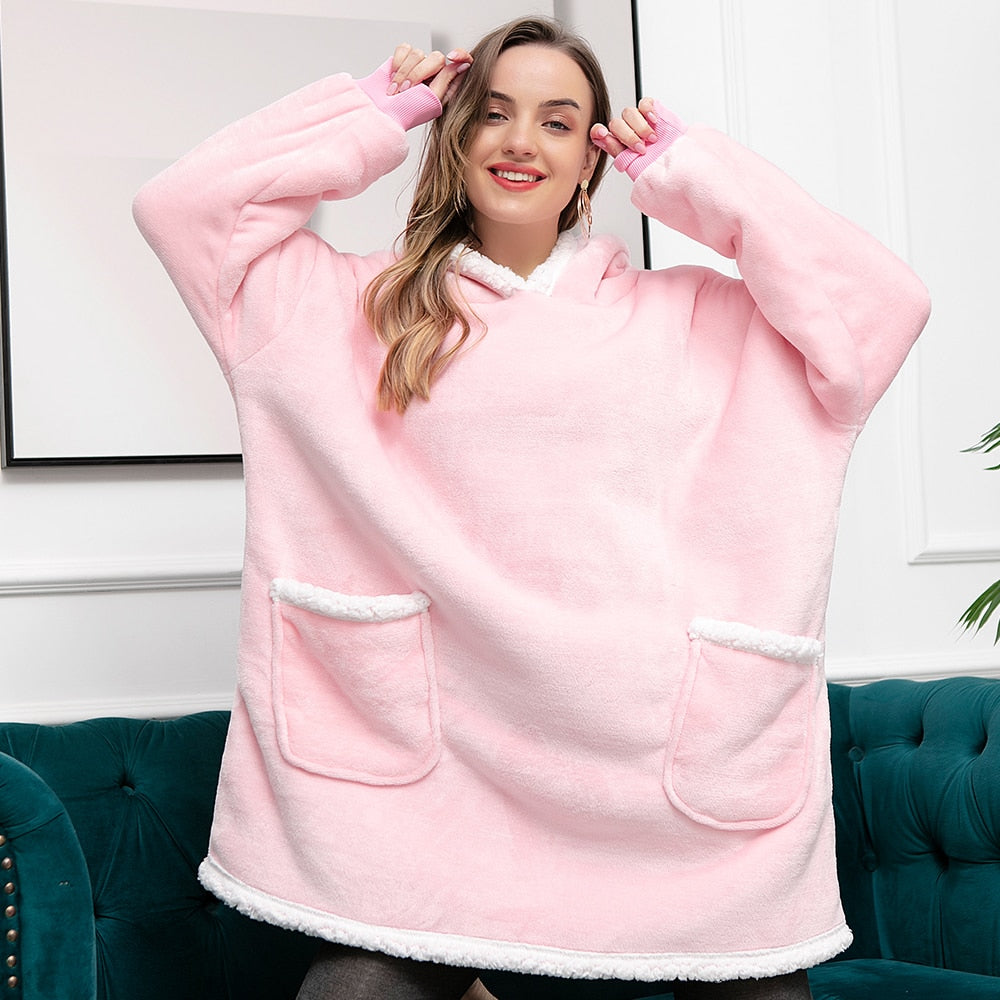 Hoodie i koc | Wspaniała kombinacja miękkiego hoodie i wygodnego koca w jednym!-Prany różowy i biały-Trend Polska