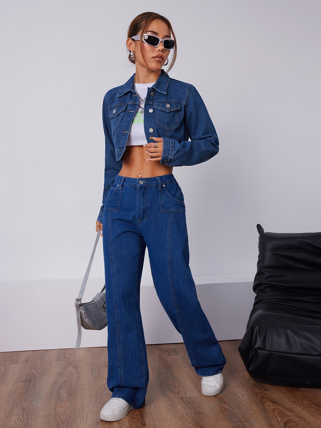 Krótka, dopasowana kurtka dżinsowa w vintage niebieskim - Elise-XS-Trend Polska