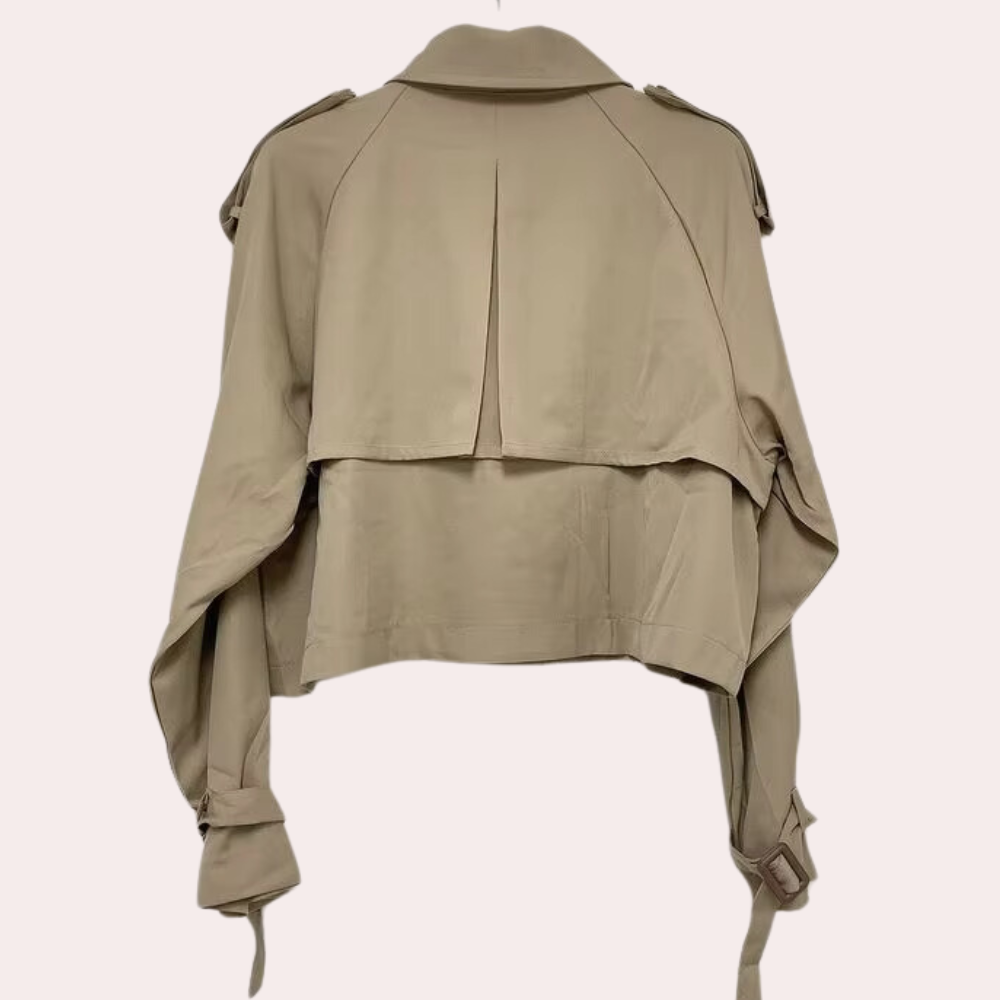 Krótki płaszcz damski o nowoczesnym wyglądzie - Sienna-Khaki-Trend Polska