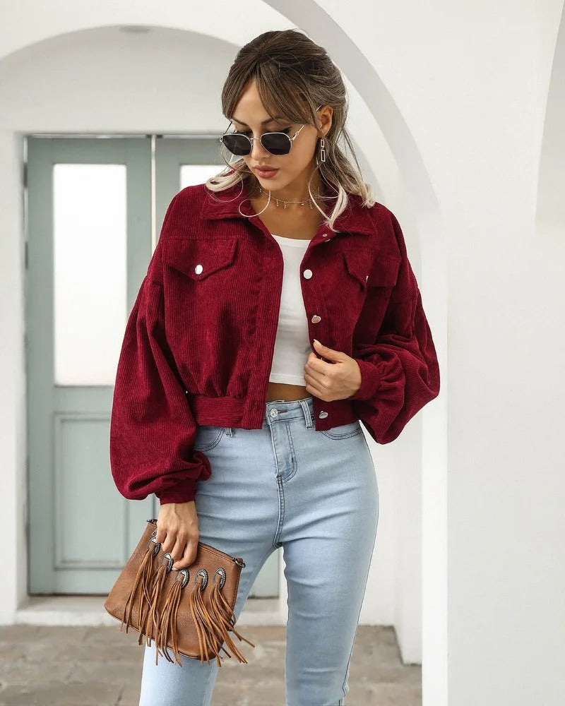 Krótkie dżinsowe kurtki z klasą – Amira-Rot-S-Trend Polska